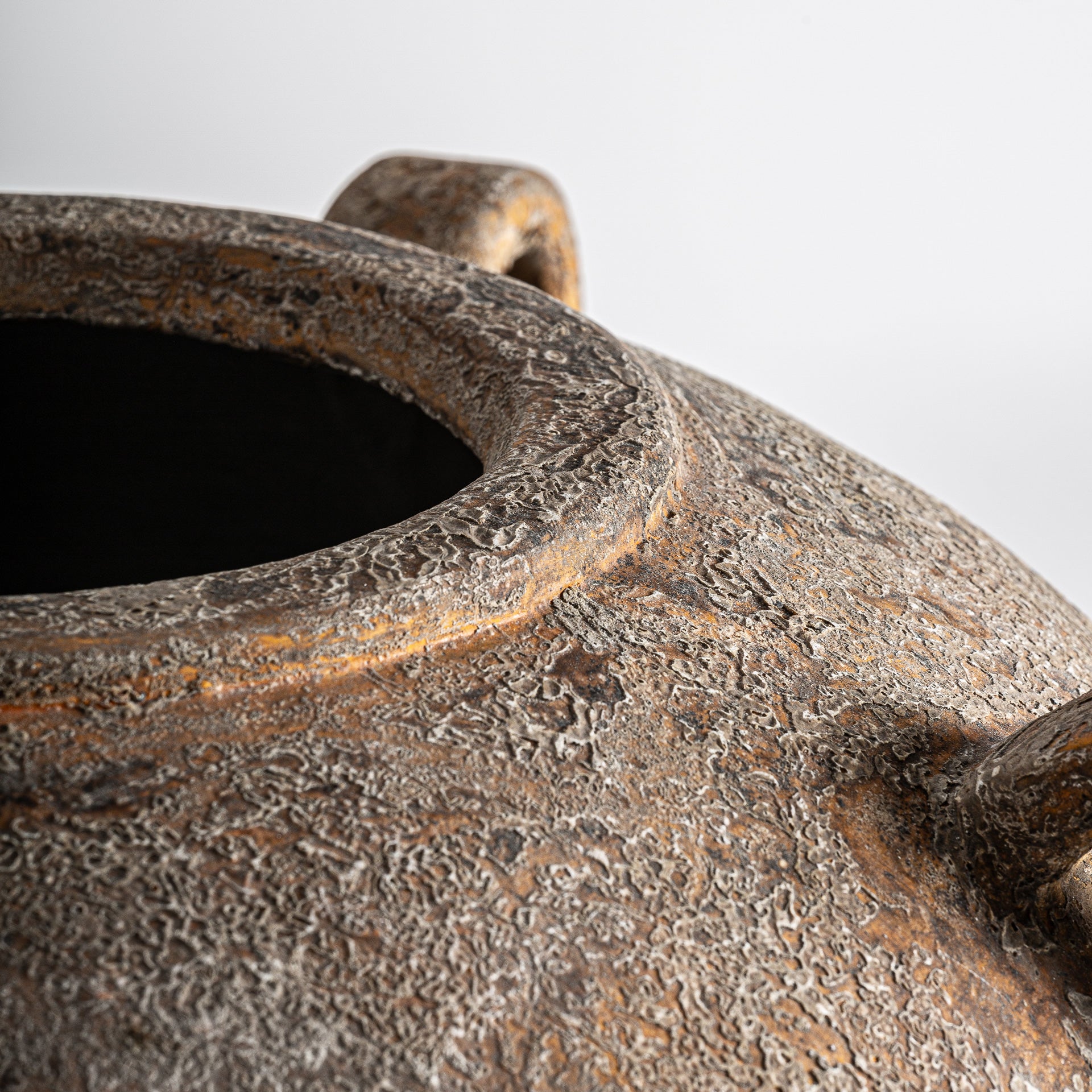 KALEDE AMPHORA VASE